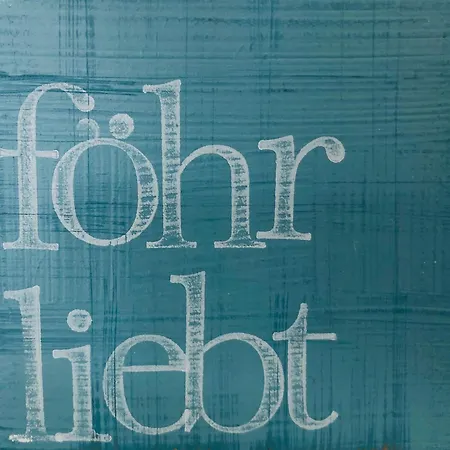 Föhrliebt, Reihenendhaus * Alkersum